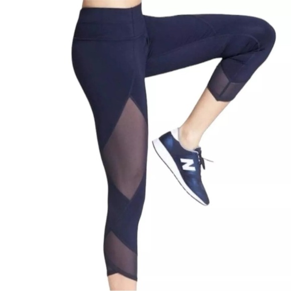 Athleta Aura Sonar Capri Mesh Leggings in Dark Navy Blue Size Small - Picture 3 of 11
